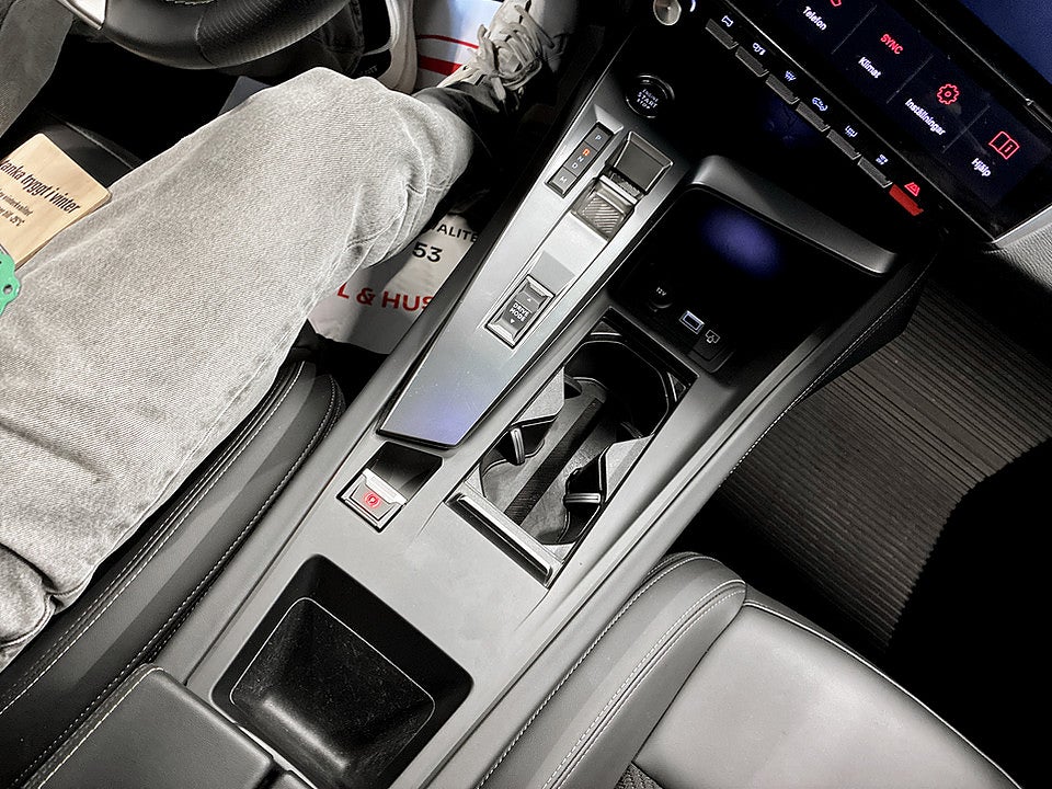 Bild på Peugeot 408 GT 1.2 PT 130hk Aut B-KAMERA NAVI