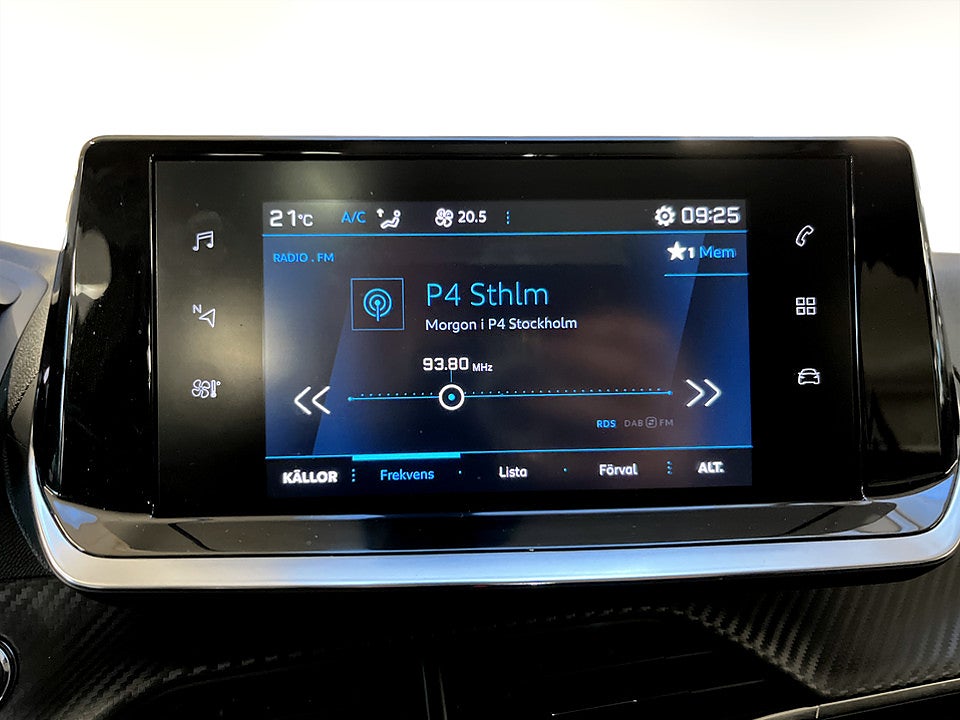 Bild på Peugeot 208 Allure 1.2 PT 100hk Aut - B-KAMERA, PANO