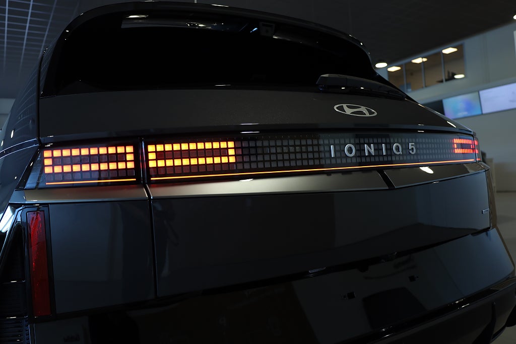 Hyundai IONIQ 5 84kWh Essential - Business lease 2026