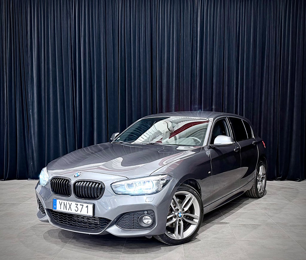 BMW 118d xDrive M Sport SHADOW HIFI PDC 18-M 1-ÄGARE HEXAG 150HK
