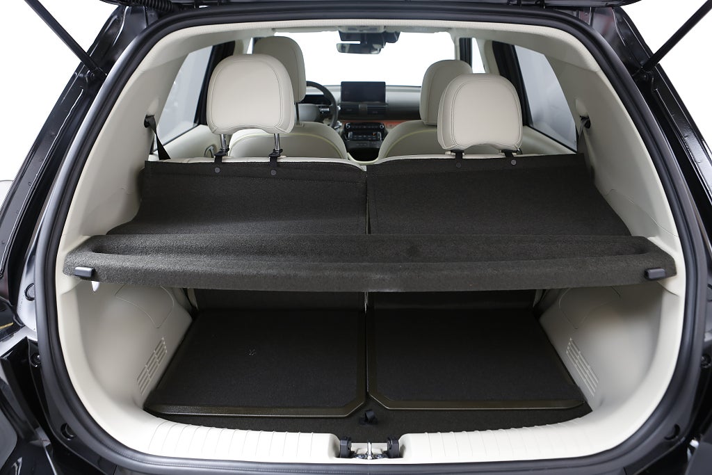 Hyundai Inster 49kWh Advanced 370 km - Vinterhjul & service ingår 2025