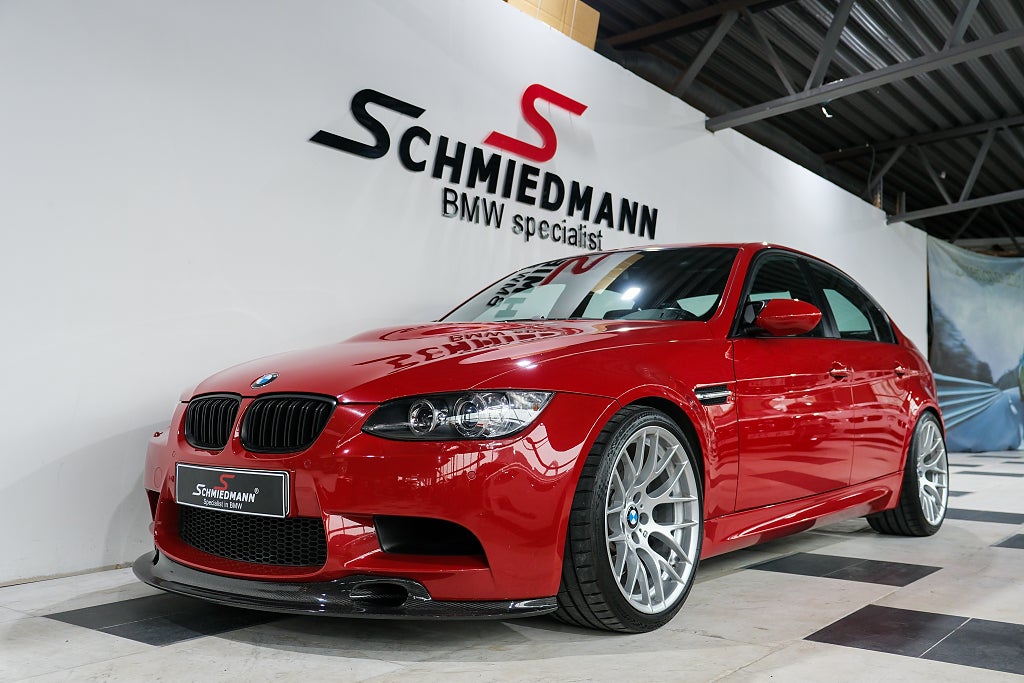 BMW M3 E90 Sedan DCT / HiFi / Navi Prof. / SV-såld / 420hk