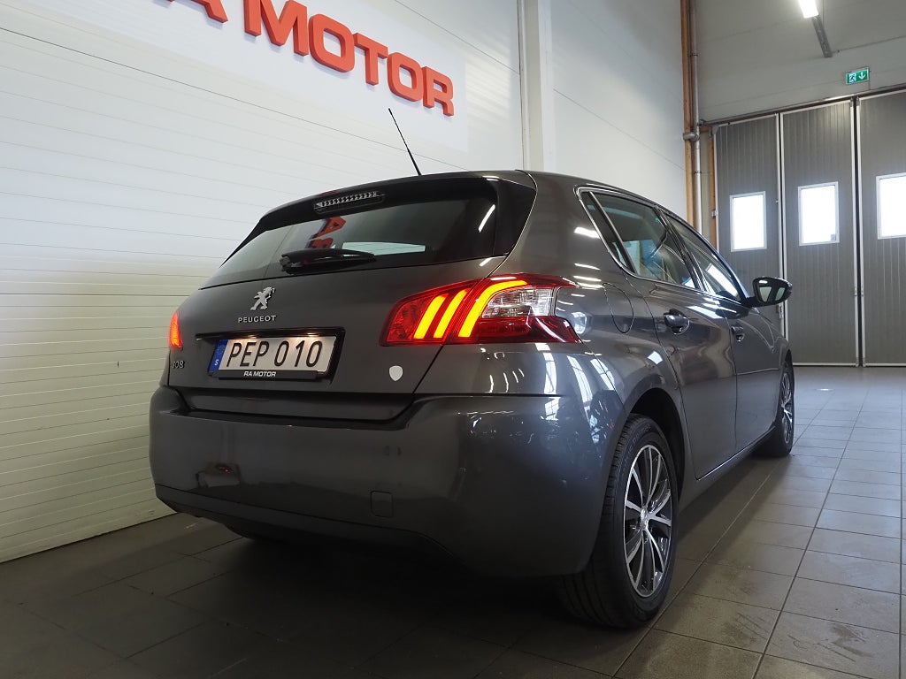 Peugeot 308 1.6 BlueHDi 120hk Automat EAT Allure P-Sensorer Navi 2017