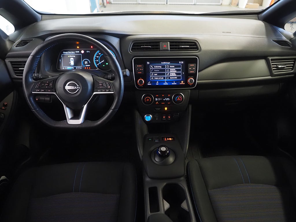 Nissan Leaf 40 kWh 150hk Acenta | Drive assist | 360° | Rattvärme 2022
