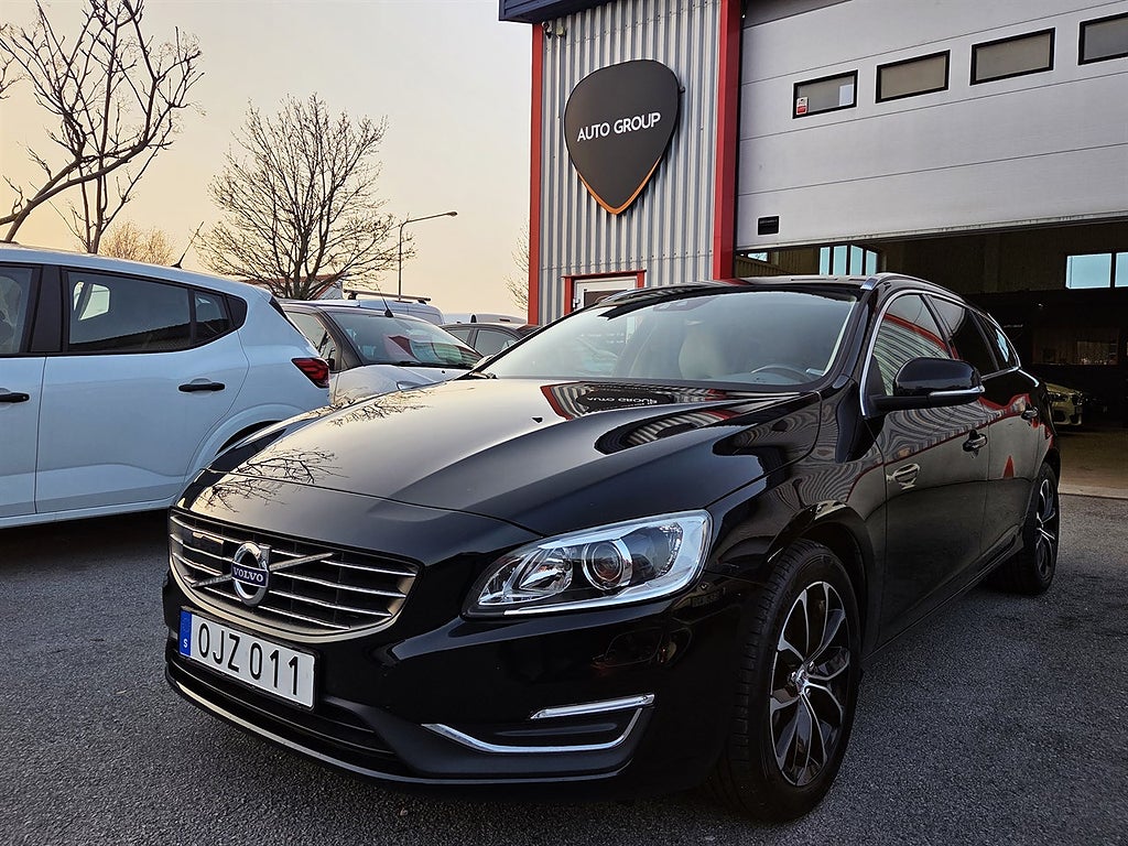 Volvo V60 T3 Geartronic, 152hk Summum Nybesiktad