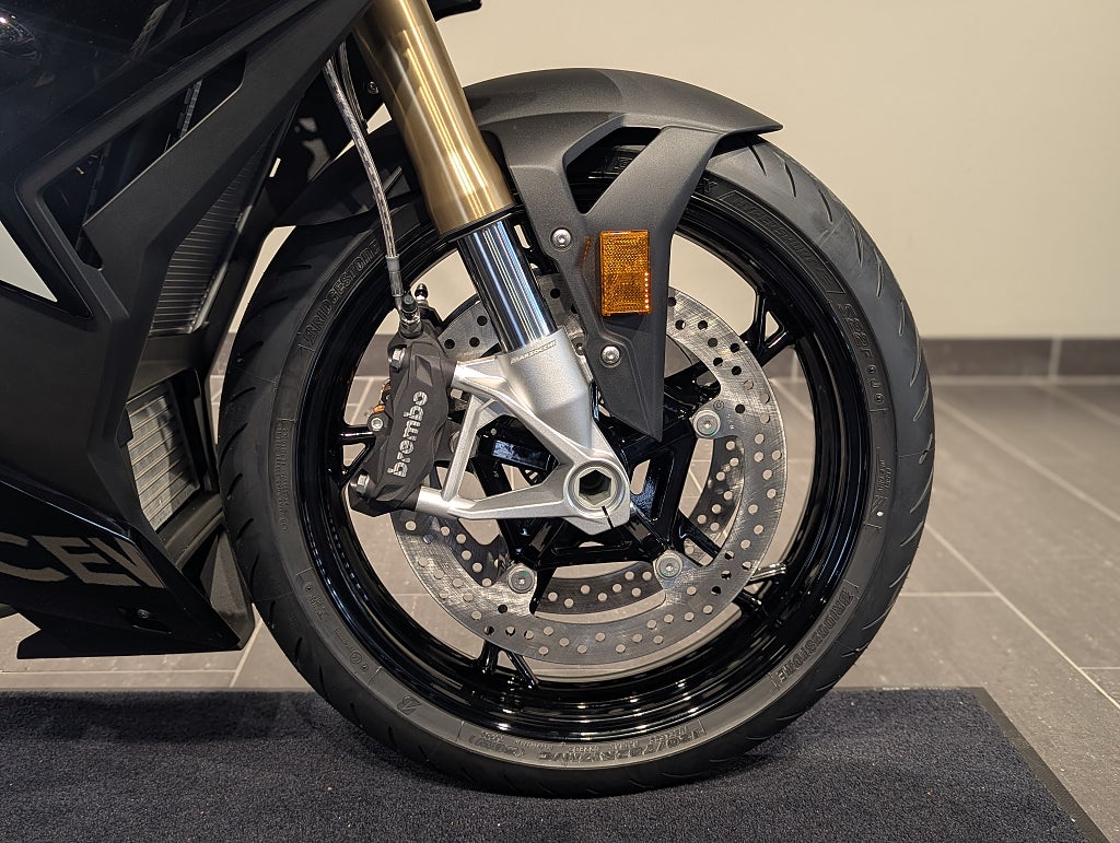 BMW S1000R/ Beställ redan idag!