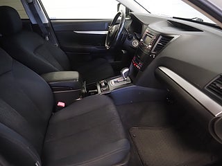 Kombi Subaru Outback 10 av 23
