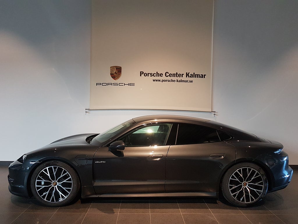 Porsche Taycan 4S