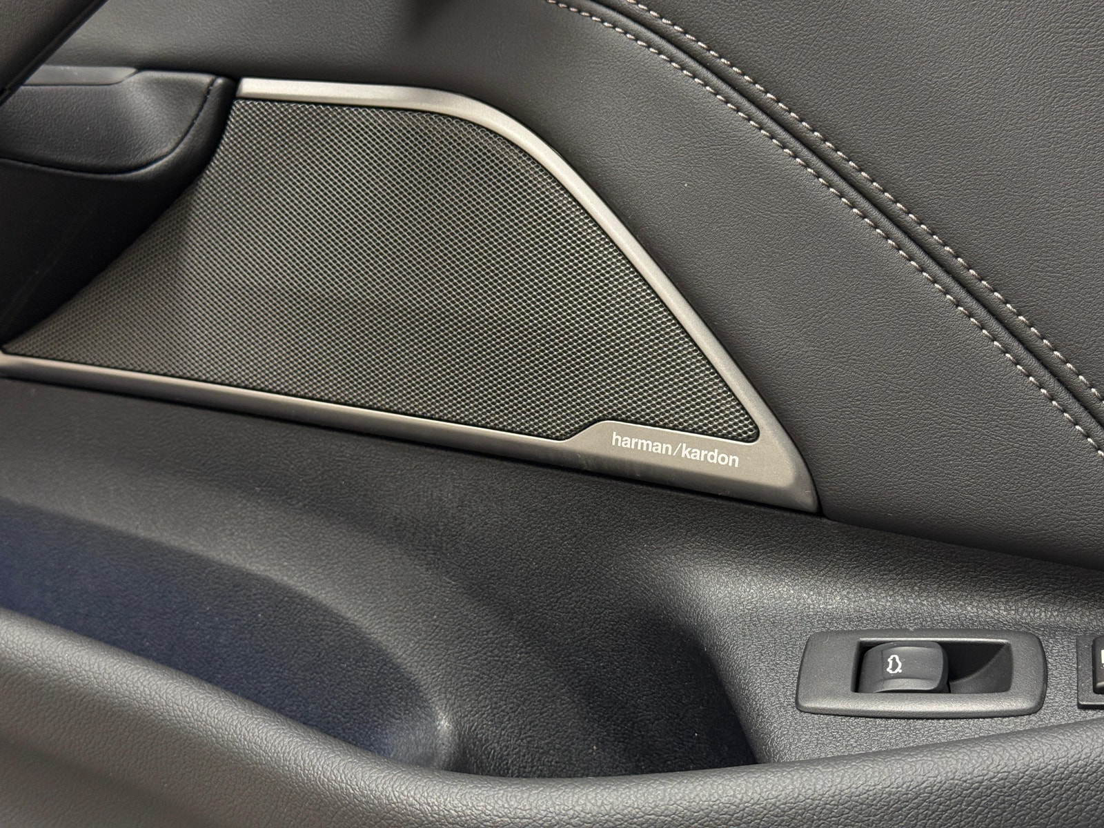 BMW 530e xDrive Touring 292hk M Sport|Drag|Komfortstolar 2023 - miniatyr 20