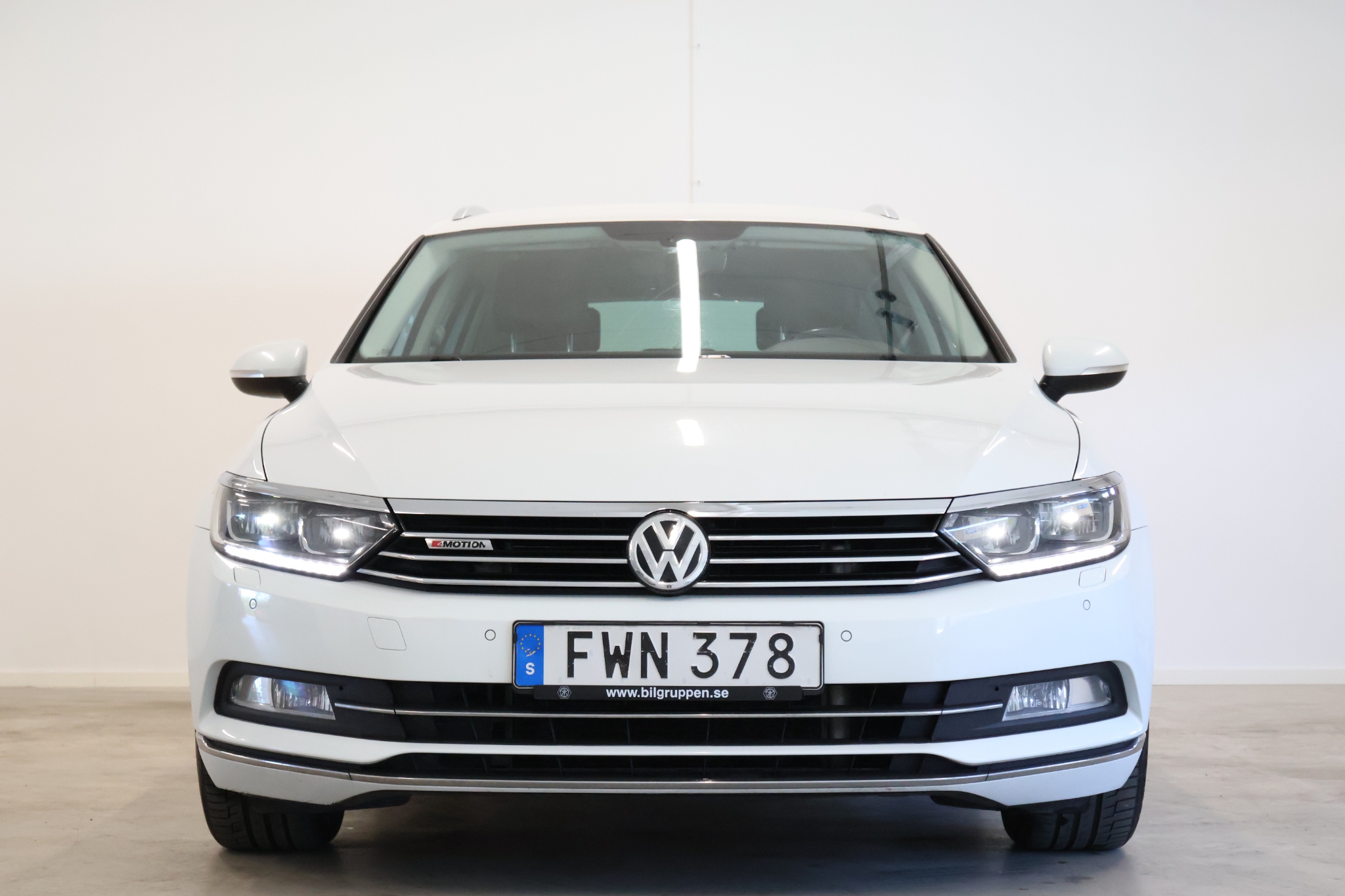 Volkswagen Passat 2015, bild 2/10