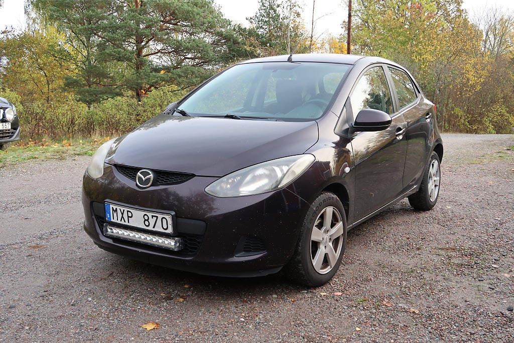 Mazda 2