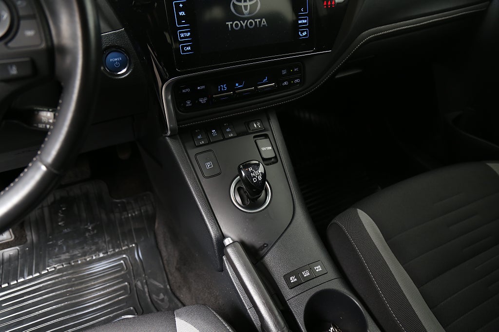 Toyota Auris Touring Sports Hybrid e-CVT Active Plus Motorvärmare 2016