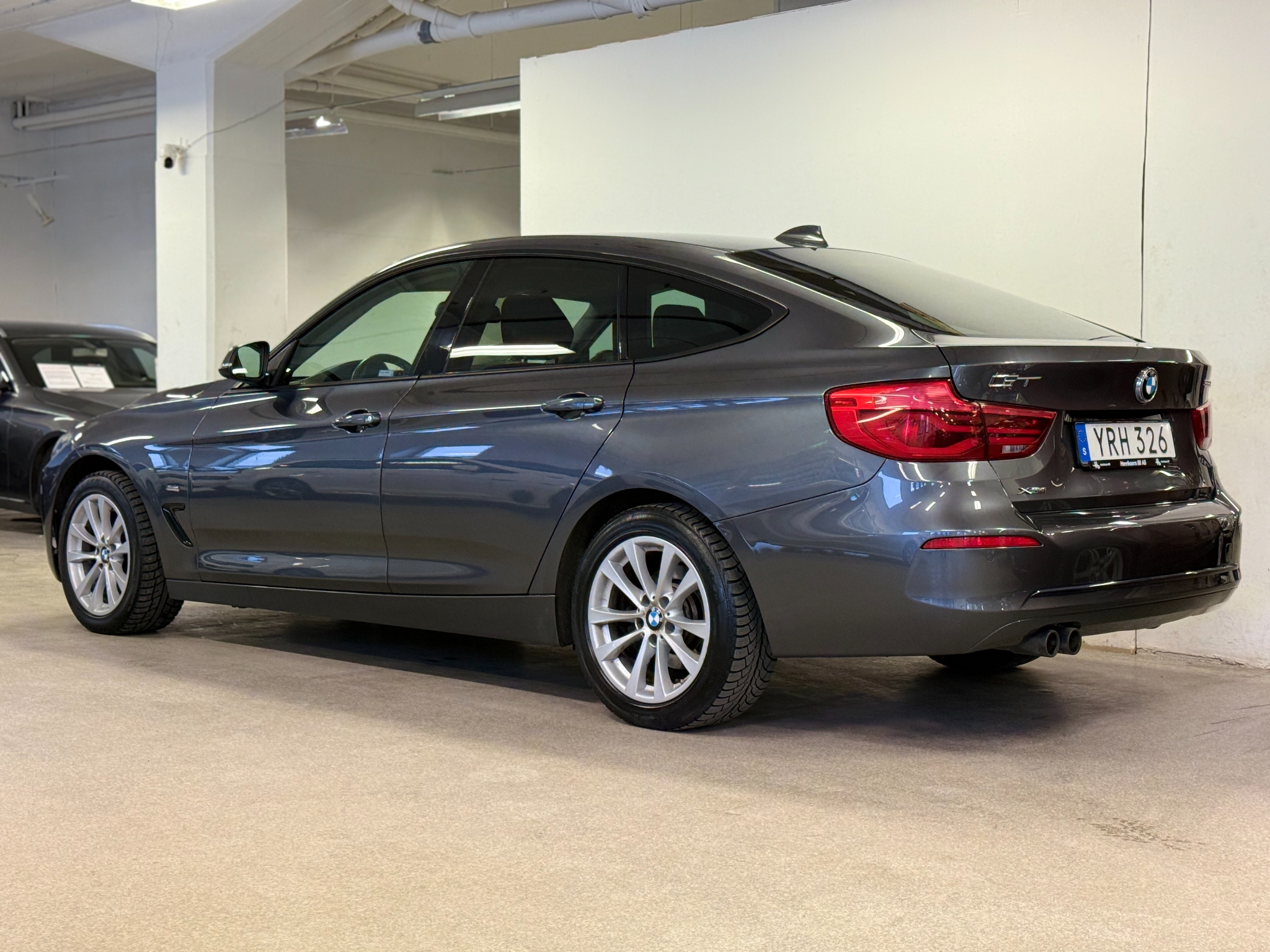 BMW 320 2018, bild 6/46