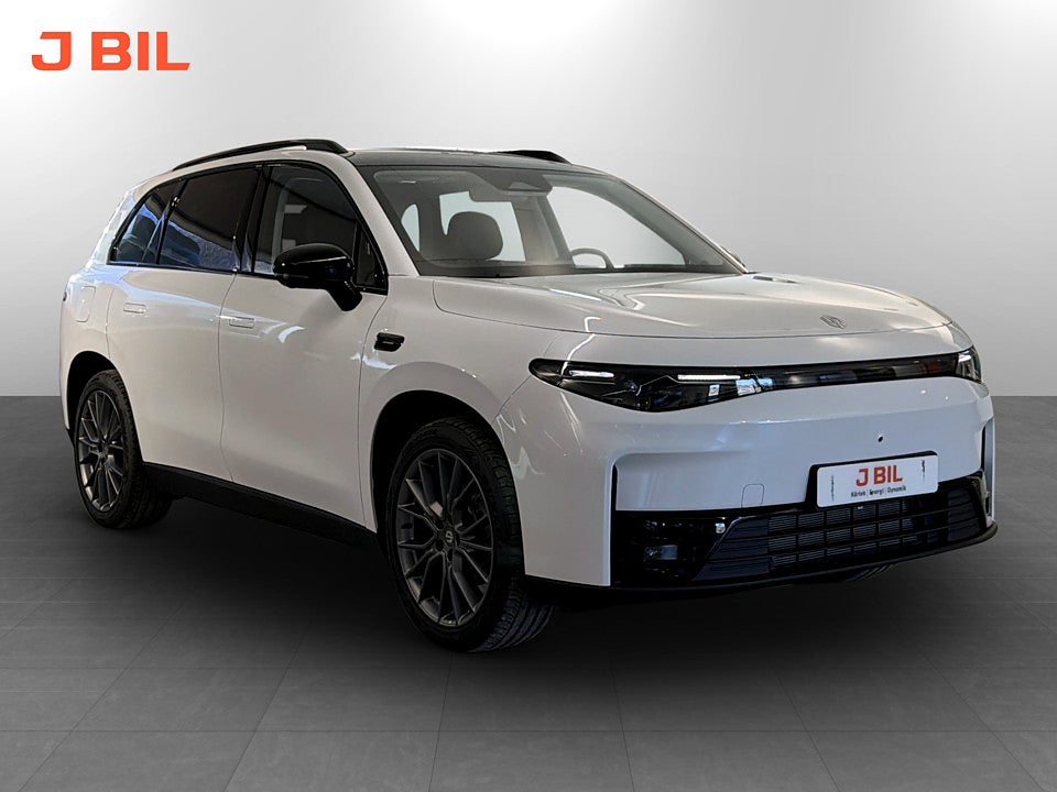 Leapmotor C10 EREV Design ProMax räckvidd 970km - OMGÅENDE LEVERANS!