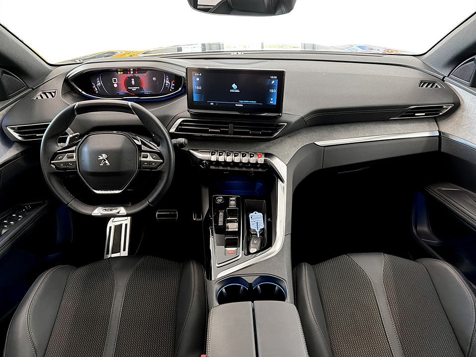 Bild på Peugeot 3008 GT 1.2 PT 130hk Aut B-KAMERA CARPLAY