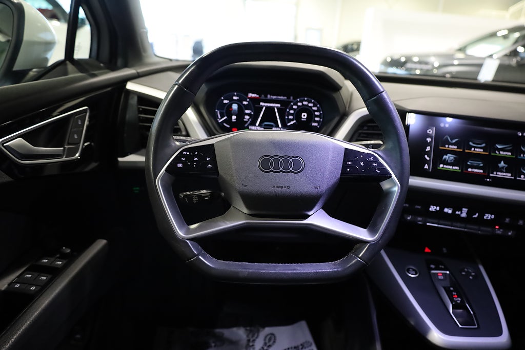 Audi Q4 E-Tron e-tron Proline CarPlay Värmare PDC Leasbar 2023