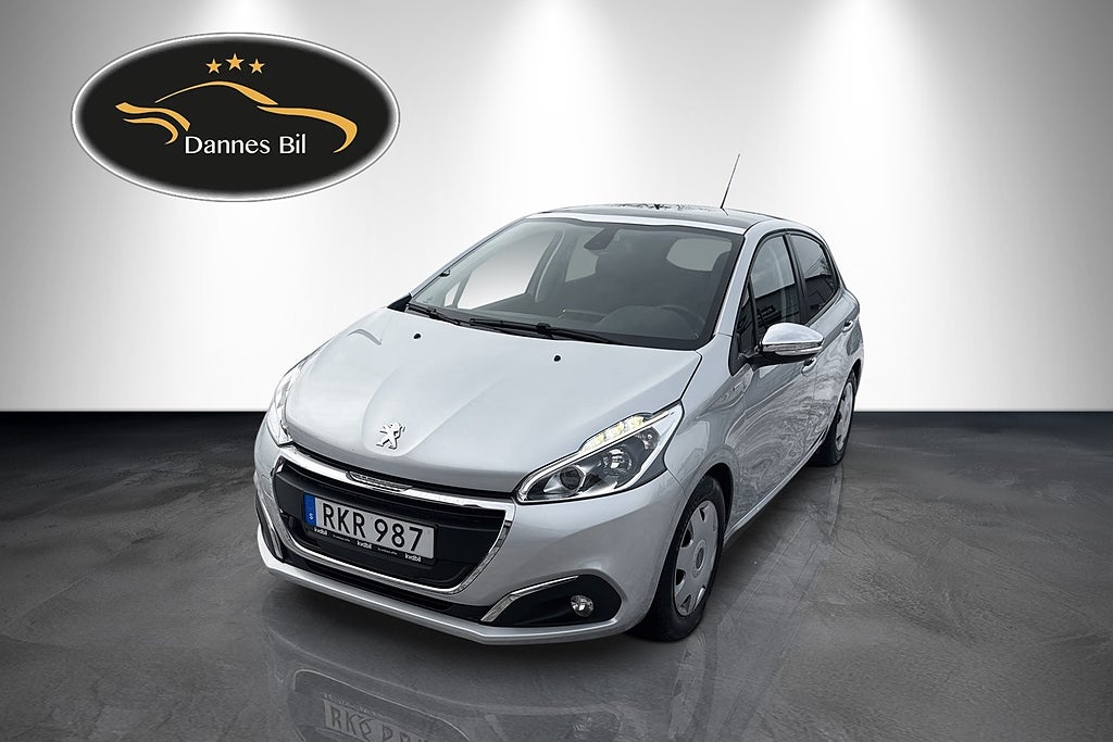 Peugeot 208 5-dörrar 1.2 PureTech 82 Style Panorama P-Sensor Servad