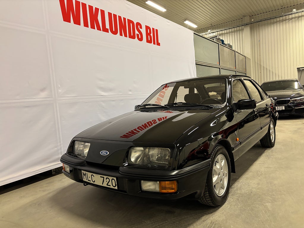 Ford Sierra XR4x4 5-dörrars taklucka OBS! unik endast 3201mil NYBES