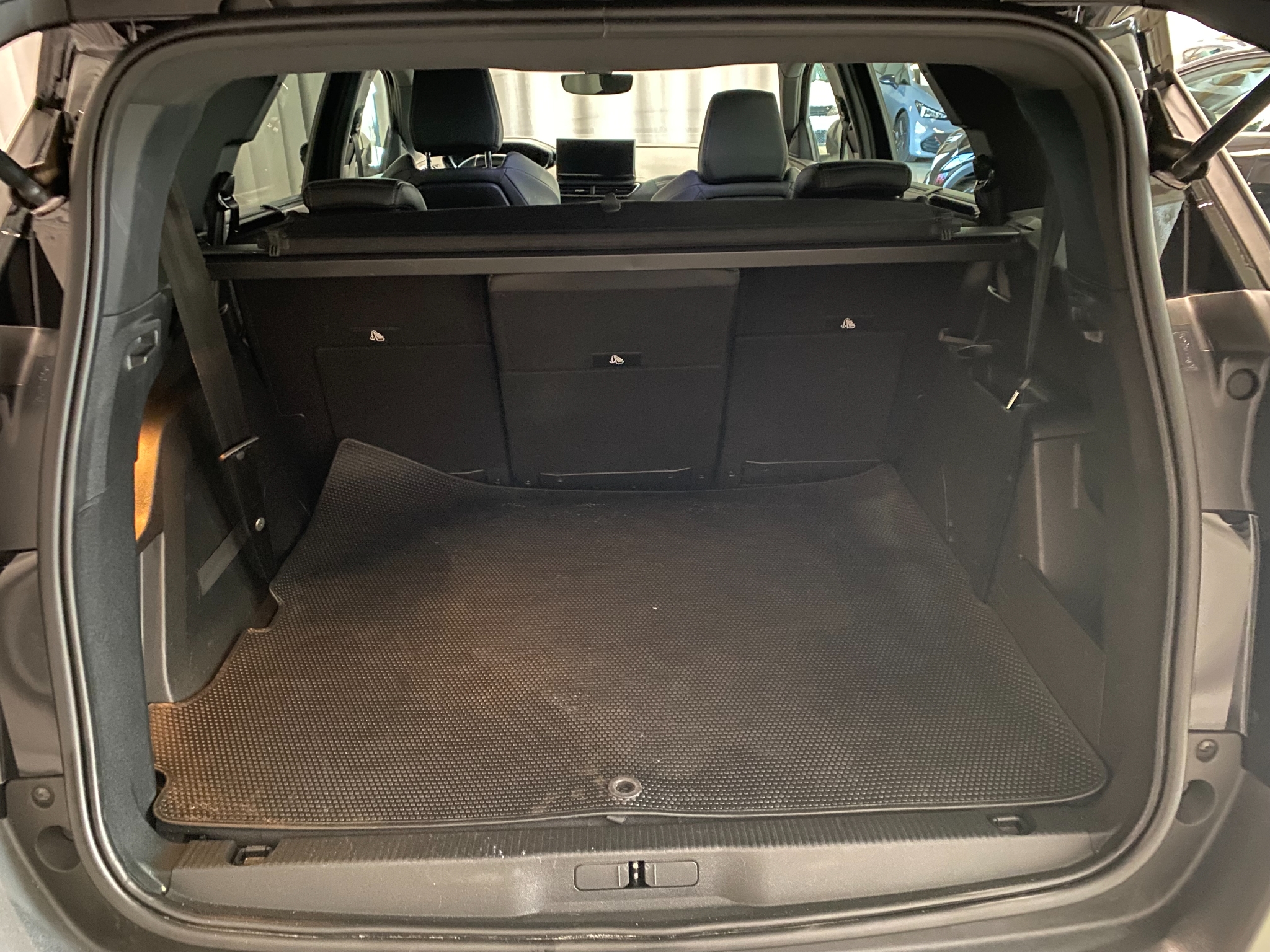 Peugeot 5008 GT BHDi 130hk Automat 2023, bild 6/45