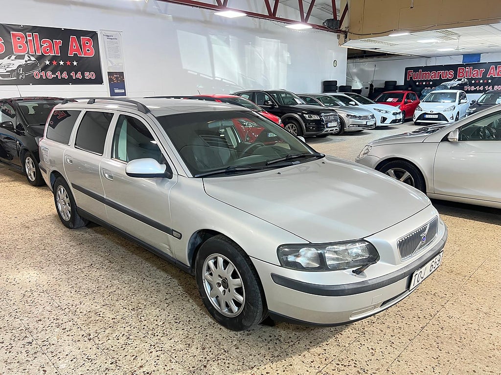 Volvo V70 2.4 Ny Servad & Ny Besiktigad 