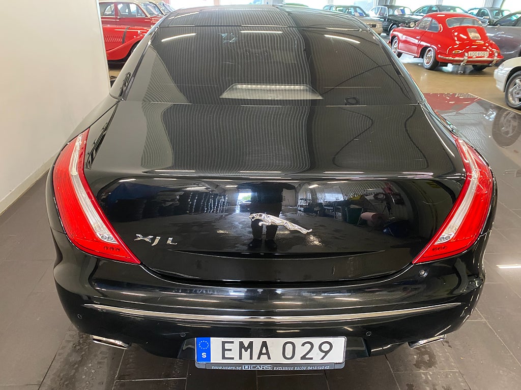 Jaguar XJ 2010 - miniatyr 12