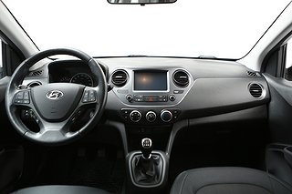 Halvkombi Hyundai i10 16 av 20
