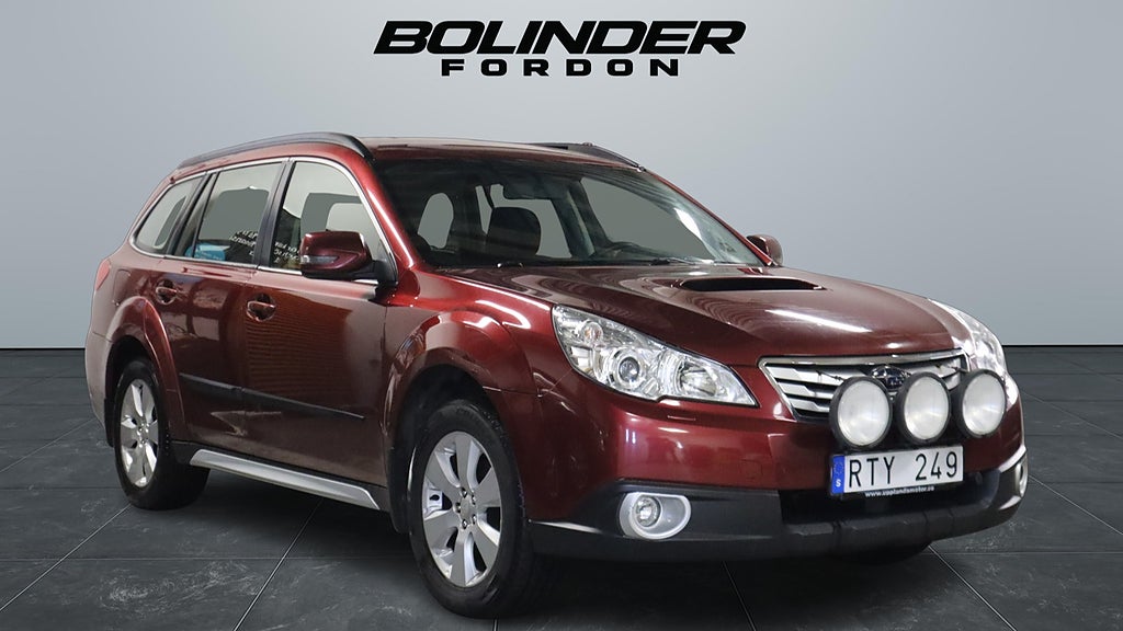Subaru Outback 2.0 4WD Business BESIKTIGAD SERVAD DRAGKROK