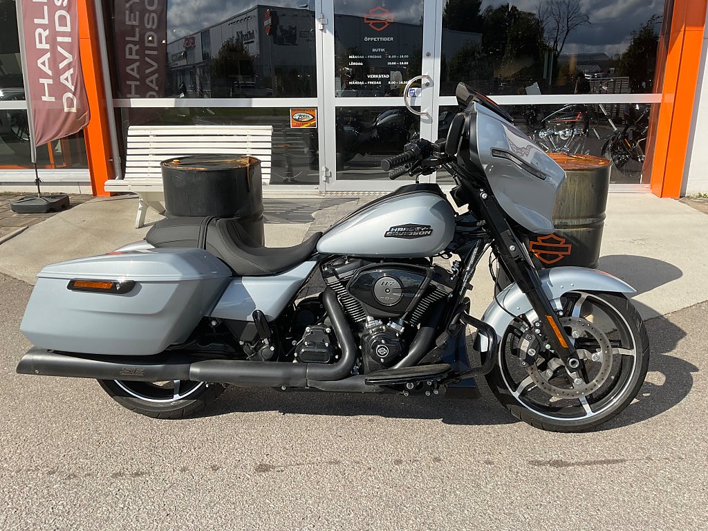 Harley-Davidson Street Glide Kampanj 299900kr  SPARA 83000Kr 