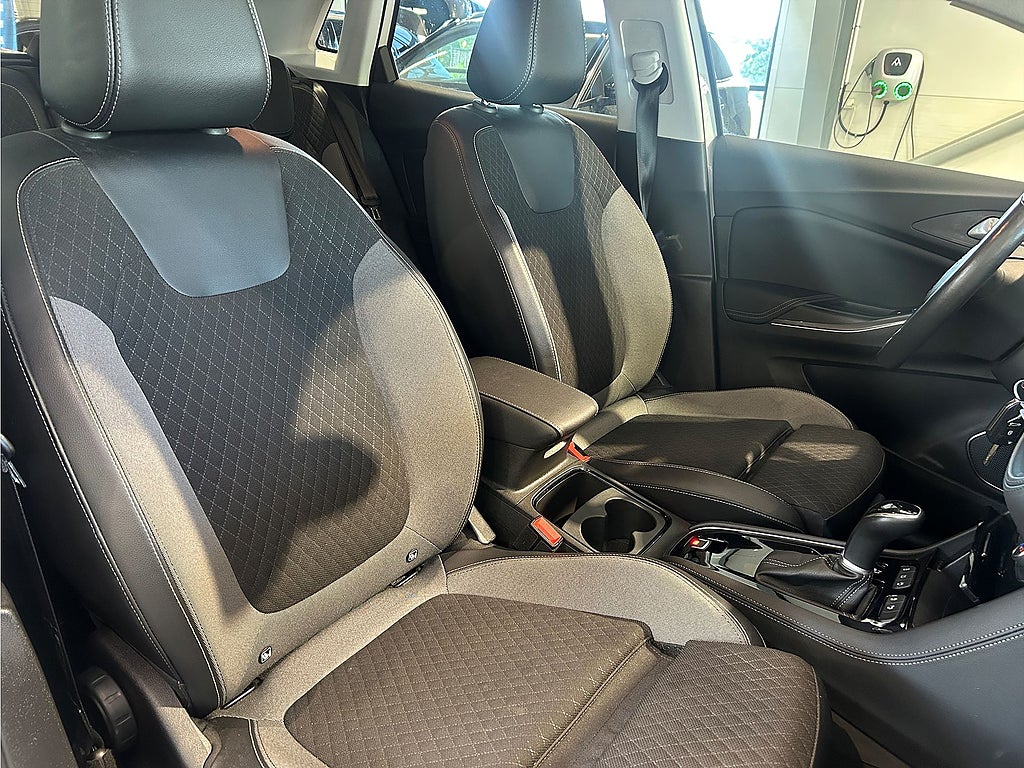 Bild på Opel Grandland X Design Line 1.2 Turbo 130hk Aut - DRAG, B-KAMERA