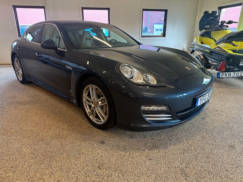 Porsche Panamera 4S PDK 400HK Kamera Drag Navi Sv-såld Skinn 