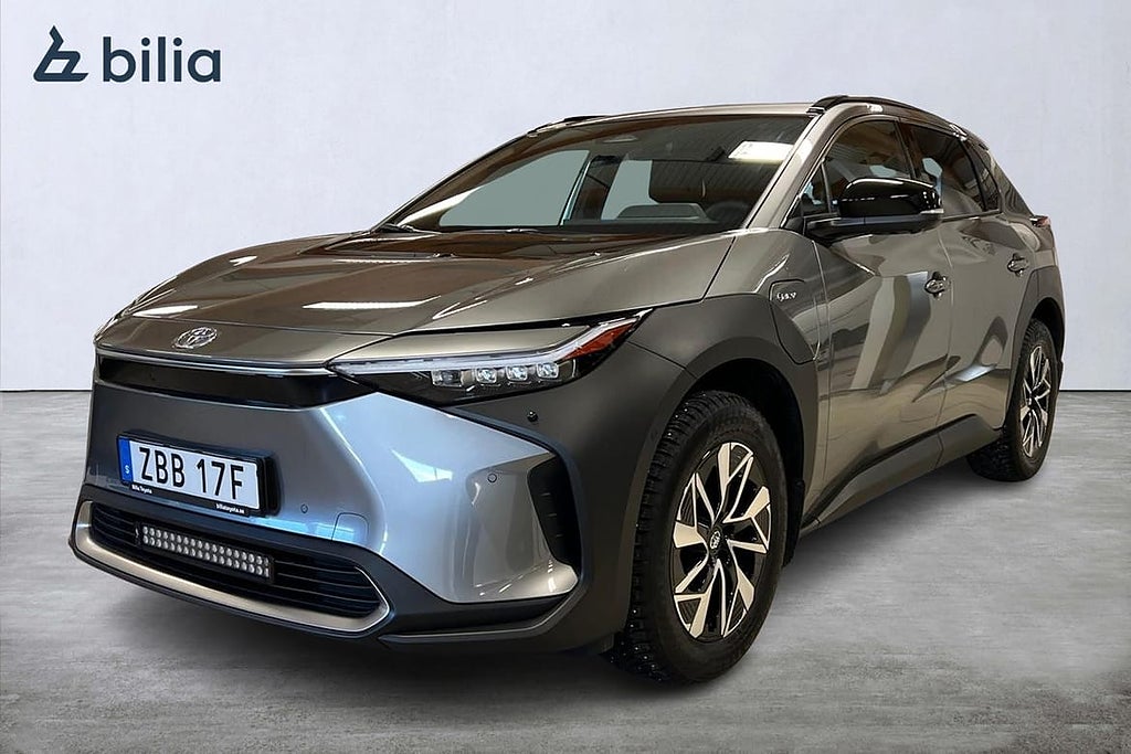 Toyota bZ4X FWD EXECUTIVE 18 LEDRAMP VINTERHJUL