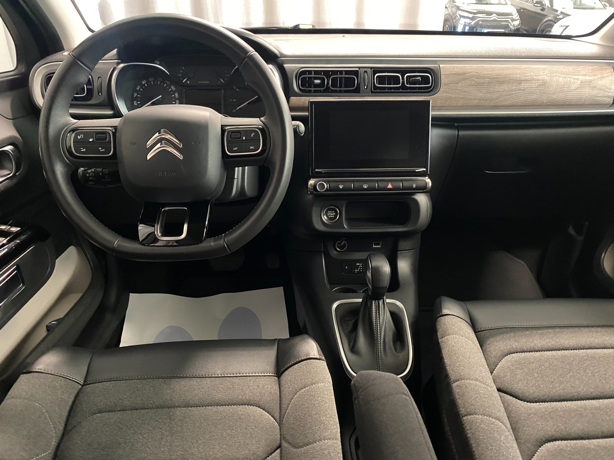 Citroen C3 Shine 110hk Automat 2023, bild 7/10
