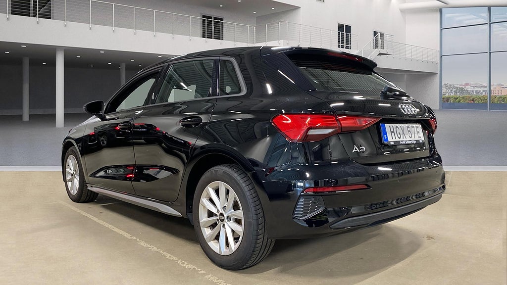 Audi A3 Sportback 35 TFSI Comfort - bild 8