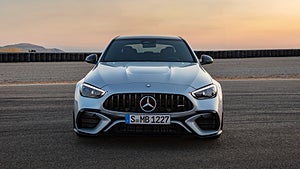Mercedes AMG C63 S E Performance producerar 680 hästkrafter och 1 200 Nm. Foto: Mercedes