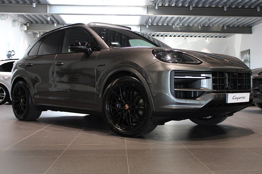 Porsche Cayenne E-HYBRID BLACK EDITION