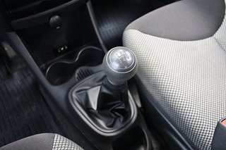 Halvkombi Toyota Aygo 13 av 16