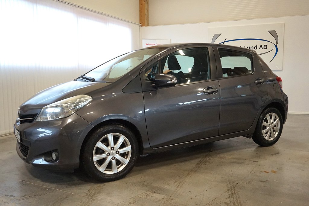 Toyota Yaris 5-dörrar 1.33 Dual VVT-i Automat, Backkamera mm