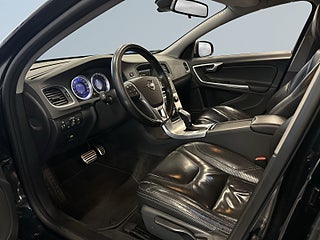 Volvo V60 D4 AWD R-Design Business Pro S&V-hjul/Drag/Dvärm/Skinn – bild 7