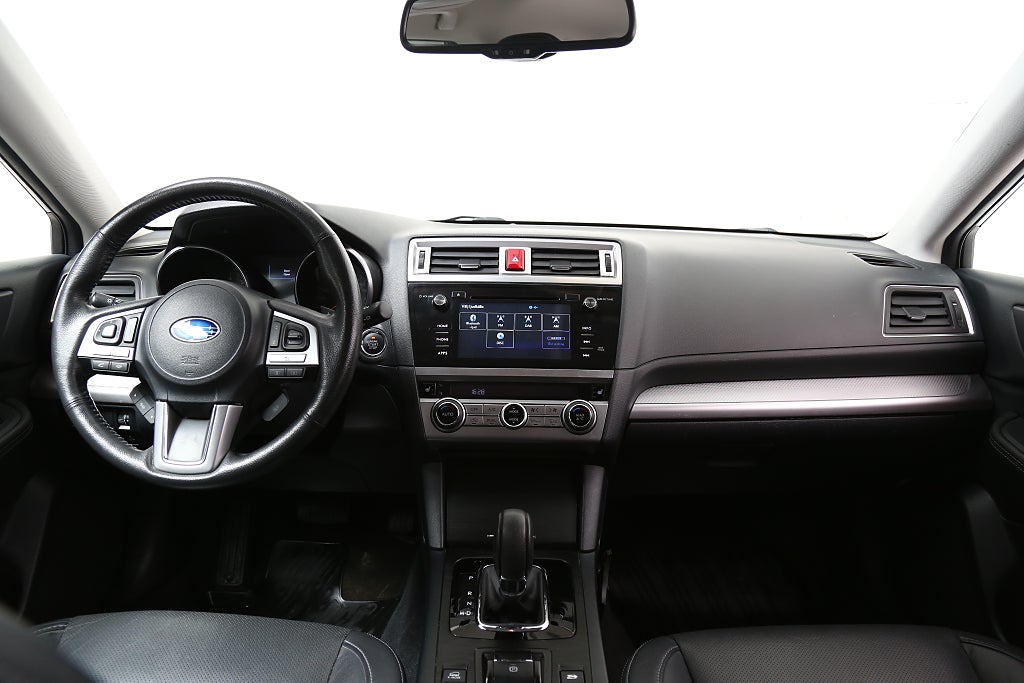 Subaru Outback 2,5i 175hk Ridge AWD Aut Skinn Extraljus Motorv Drag