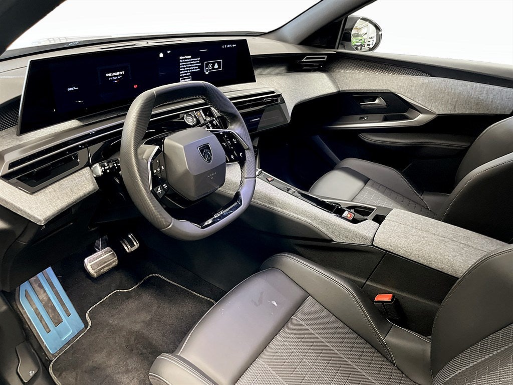 Bild på Peugeot 5008 GT Hybrid 145hk Aut - NYA VINTERHJUL INGÅR!