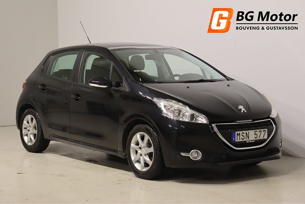 Peugeot 208 5-dörrar 1.4 HDi 68HK Motorvärmare/Panorama/Kamrem-bytt