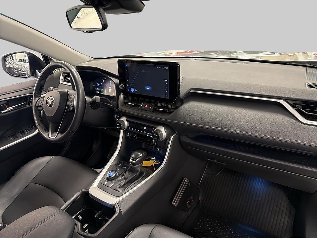 Toyota RAV4 2023 - miniatyr 6