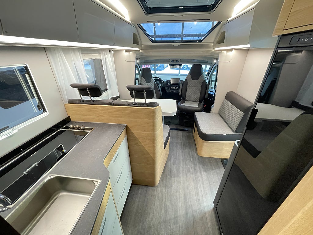 Adria Coral Axess 670 SL /Automat140hk/Elpatron/B-körkort - Adria