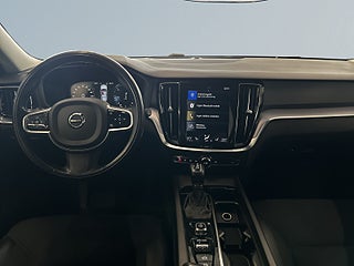 Volvo V60 D3 AWD Momentum S&V/Carplay/Drag/A.d Fart/Kamrem bytt!
