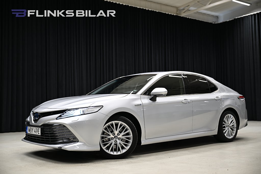Toyota Camry Hybrid CVT Executive Skinn Kamera Navigation 
