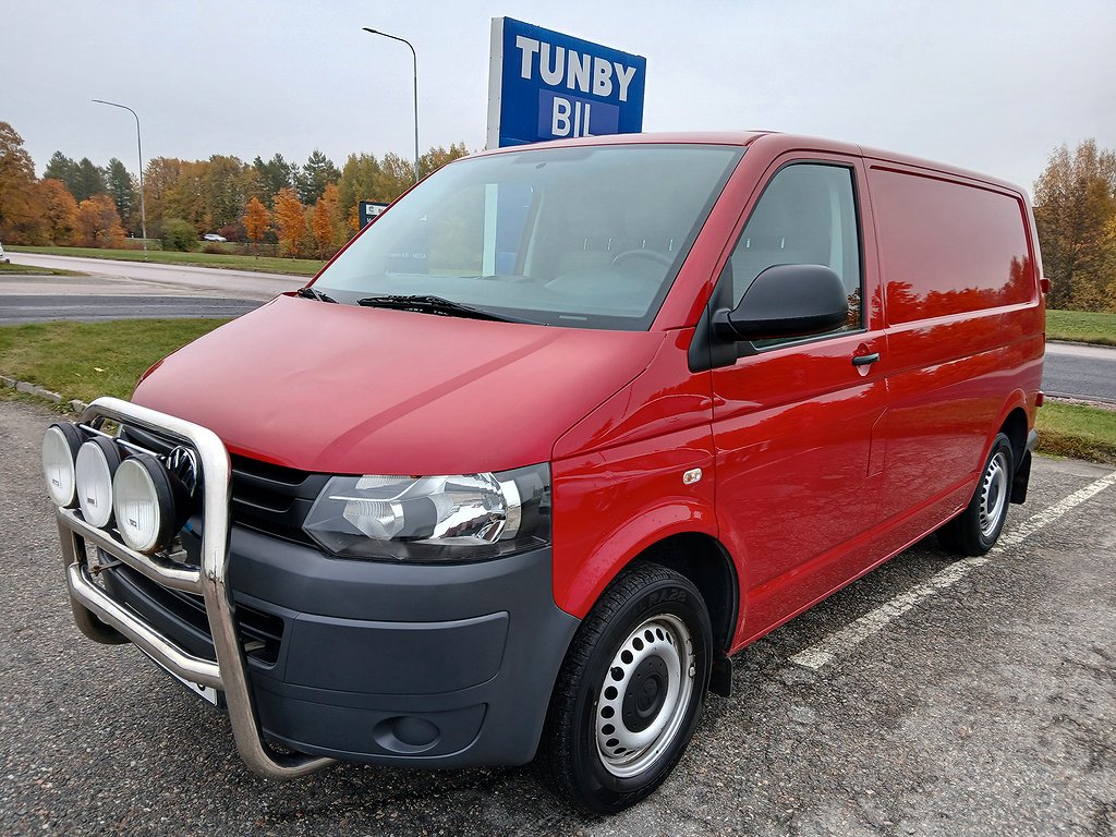 Volkswagen Transporter 2.0 TDI 140Hk/D-Värmare/RESERVERAD