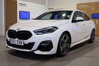 Sedan BMW 218 1 av 27
