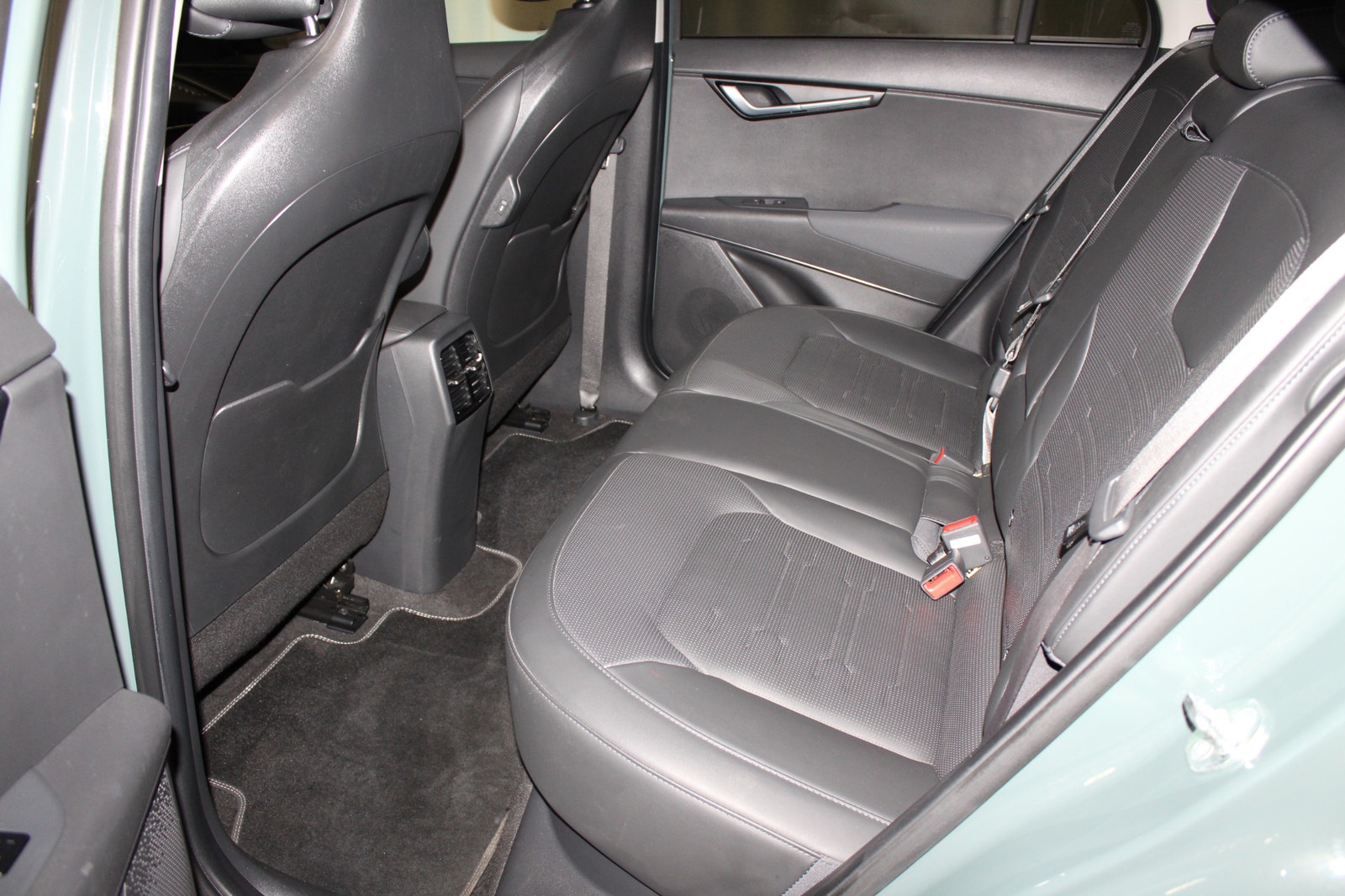 Kia Niro EV Advance, Drag, H/K, S&V-hjul, Skinn, Soh 100% 2023 - miniatyr 27