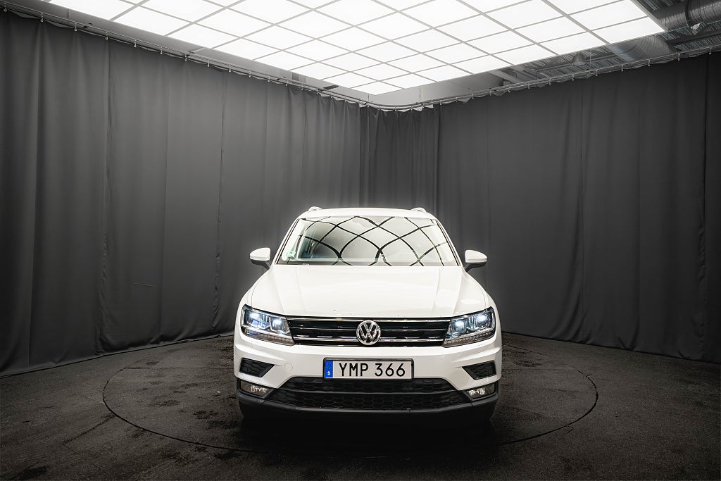 Volkswagen Tiguan TSI 4Motion LÄDER B-VÄRMARE DRAG KAMERA COCKPIT HEAD-UP