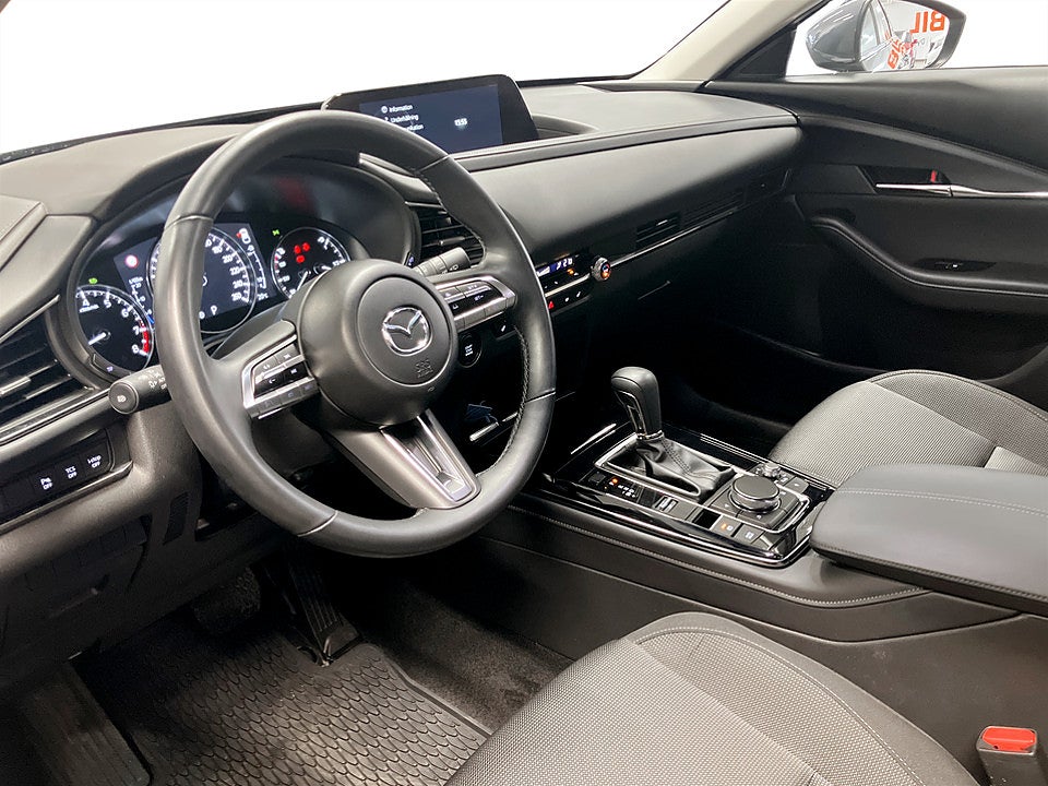Bild på Mazda CX-30 2.0 e-SKYACTIV-G M 150hk Aut B-KAMERA CARPLAY